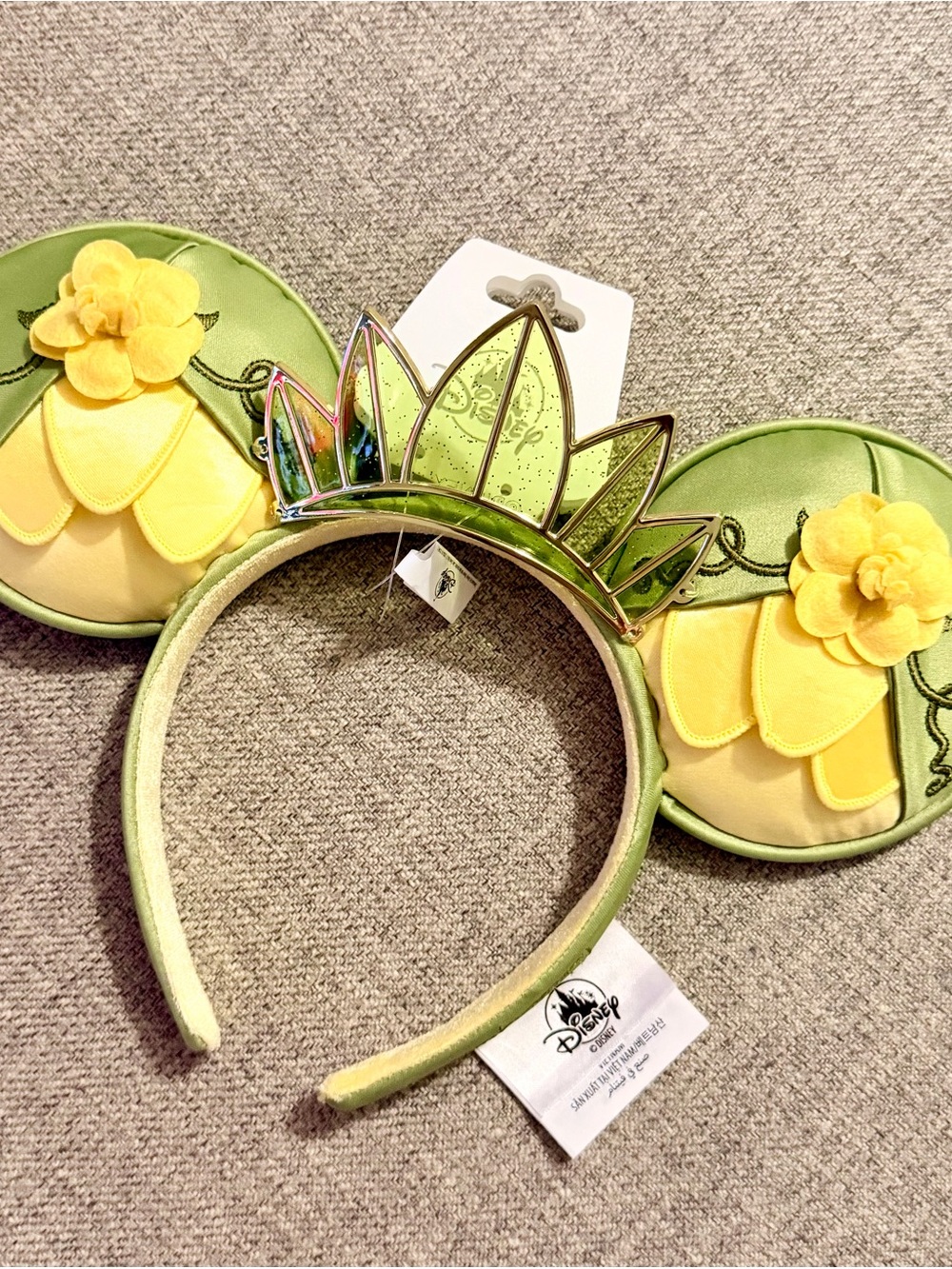 NWT Princess and The Frog Tiana Ears